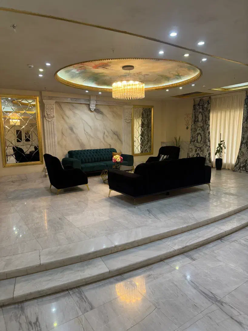 ۱۳۰متر /۲ساله / شهران/فول امکانات/مطبخ‌و‌لاندری