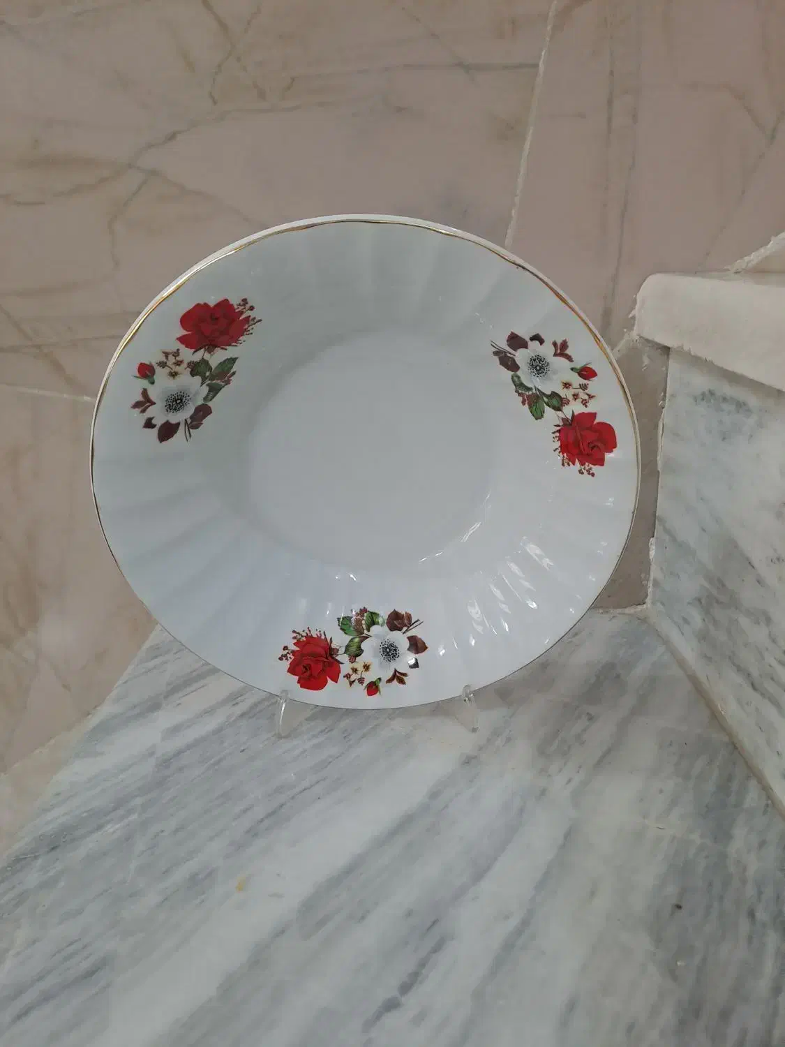 ظرف زیر رویی|کلکسیون اشیاء عتیقه|قم, شاه ابراهیم|دیوار