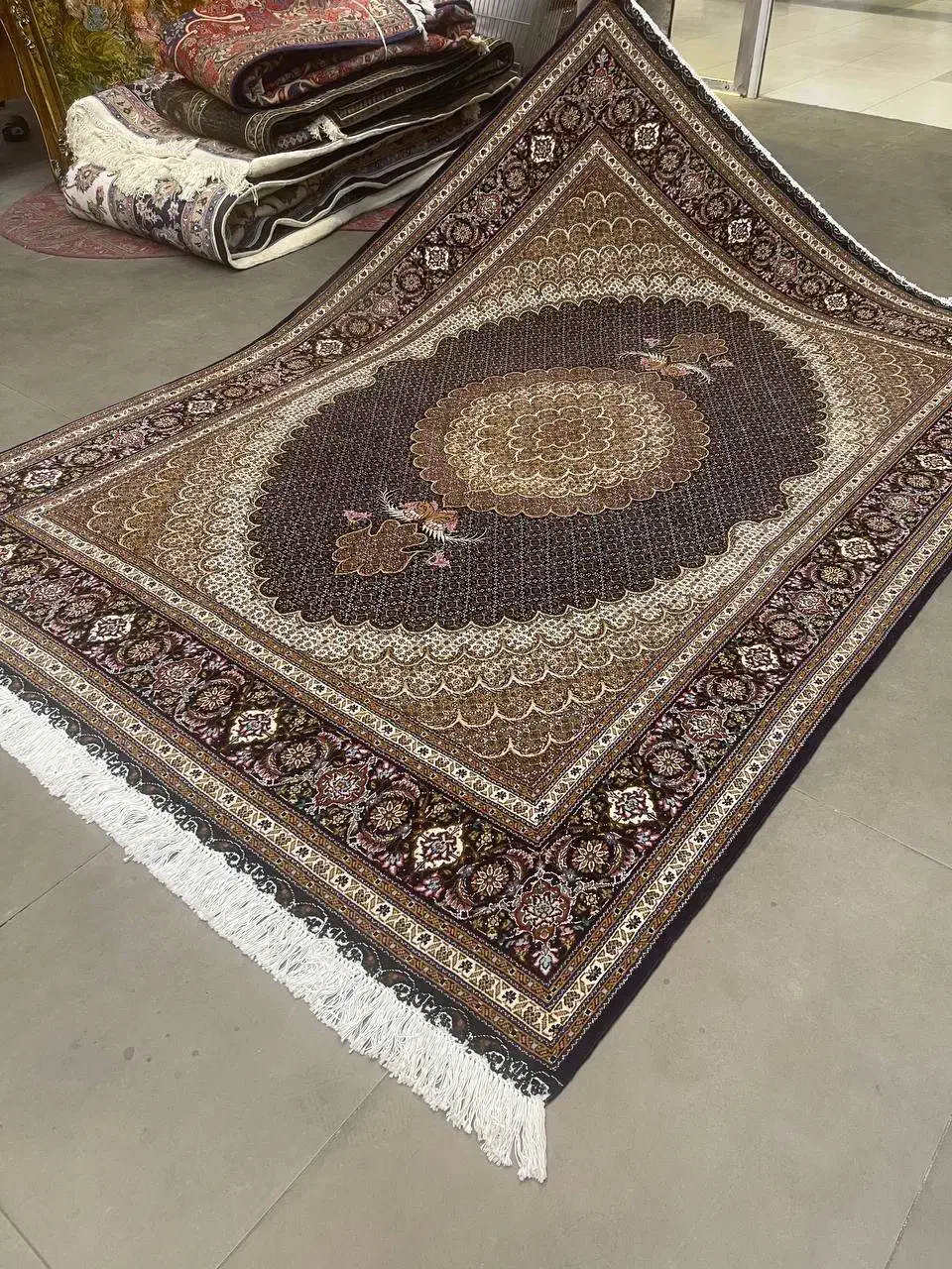 فرش دستباف (بساک) تک ۶ متری ماهی تبریز|فرش|مشکیندشت, |دیوار