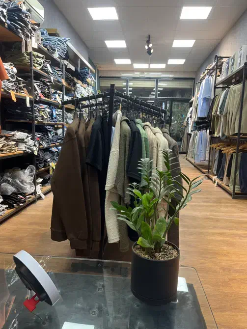 فروشنده خانم|استخدام بازاریابی و فروش|اردکان, |دیوار