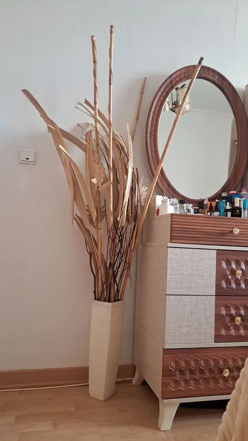 گلدان|گل مصنوعی|کجور, |دیوار