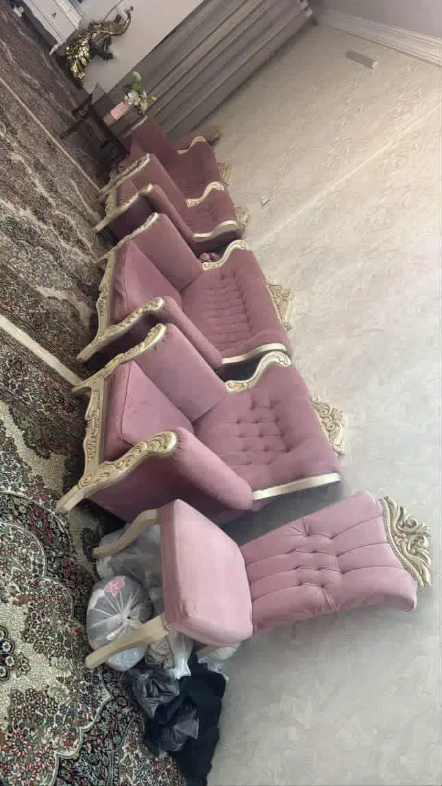 چنددست مبل۷نفره راحتی درحدنو|مبلمان خانگی و میز عسلی|چابهار, |دیوار