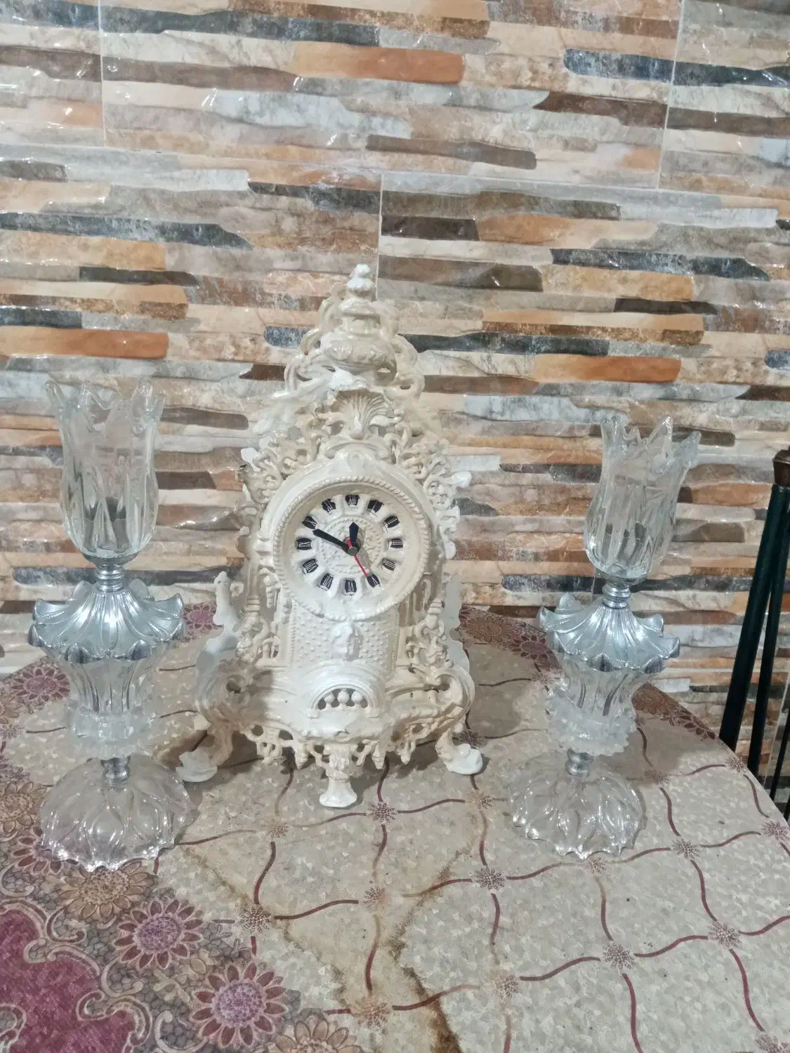 تعدادی وسایل برای عروس خانمها|ساعت دیواری و تزئینی|رودسر, |دیوار