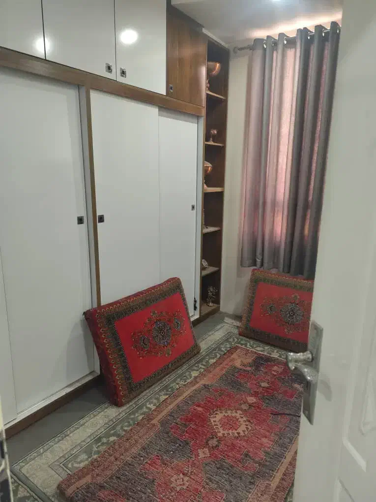 یک واحد اپارتمان در شهرک بعثت