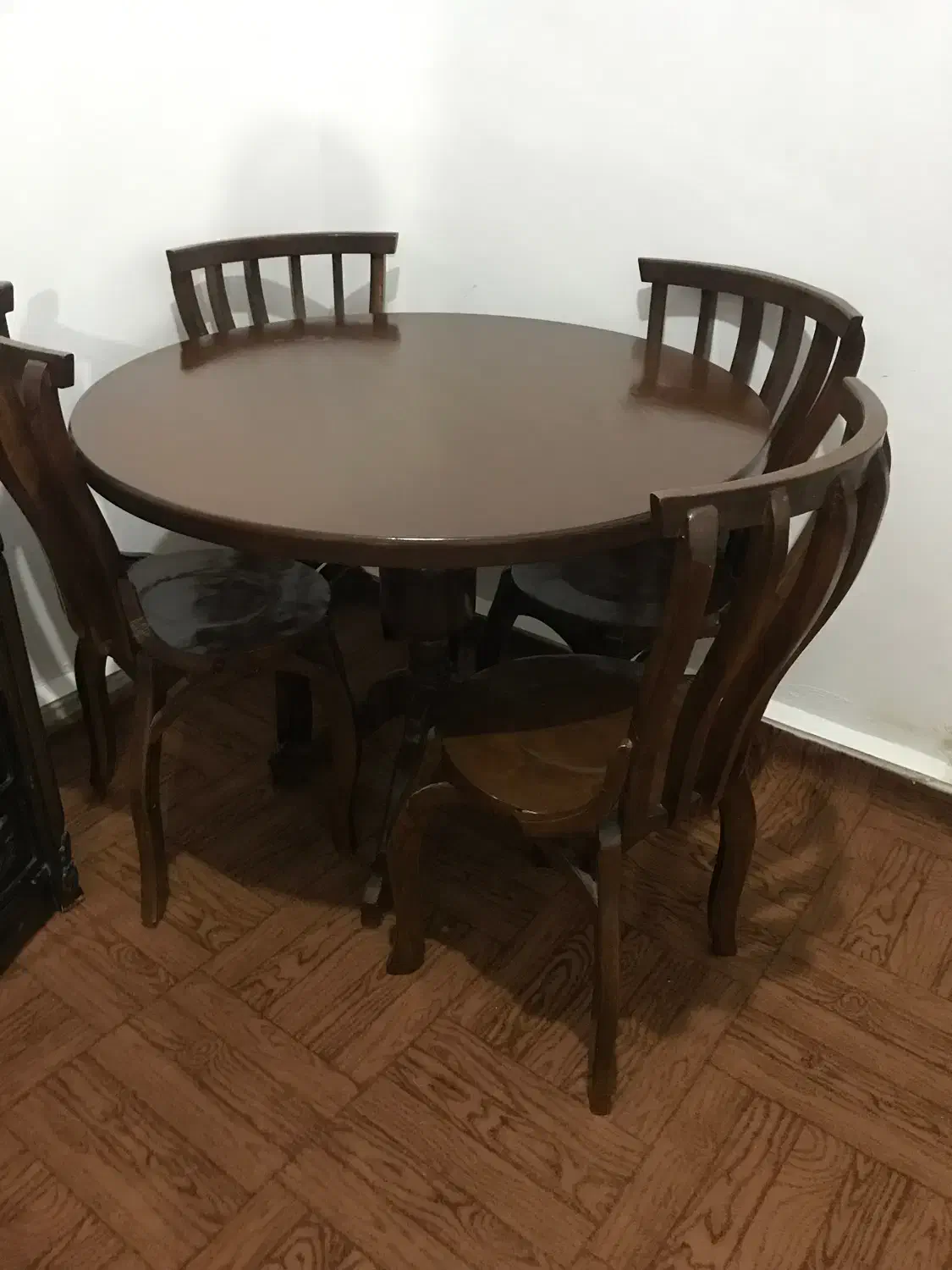 میز غذا خوری|میز و صندلی غذاخوری|قروه, |دیوار