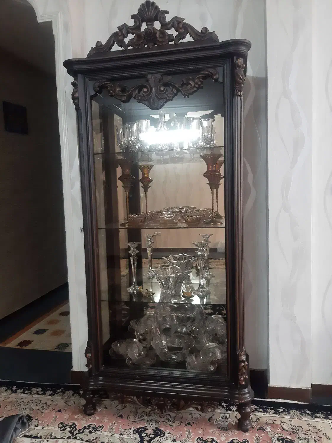 ویترین تمیز وسفارشی|بوفه، ویترین، کنسول|قم, هنرستان|دیوار