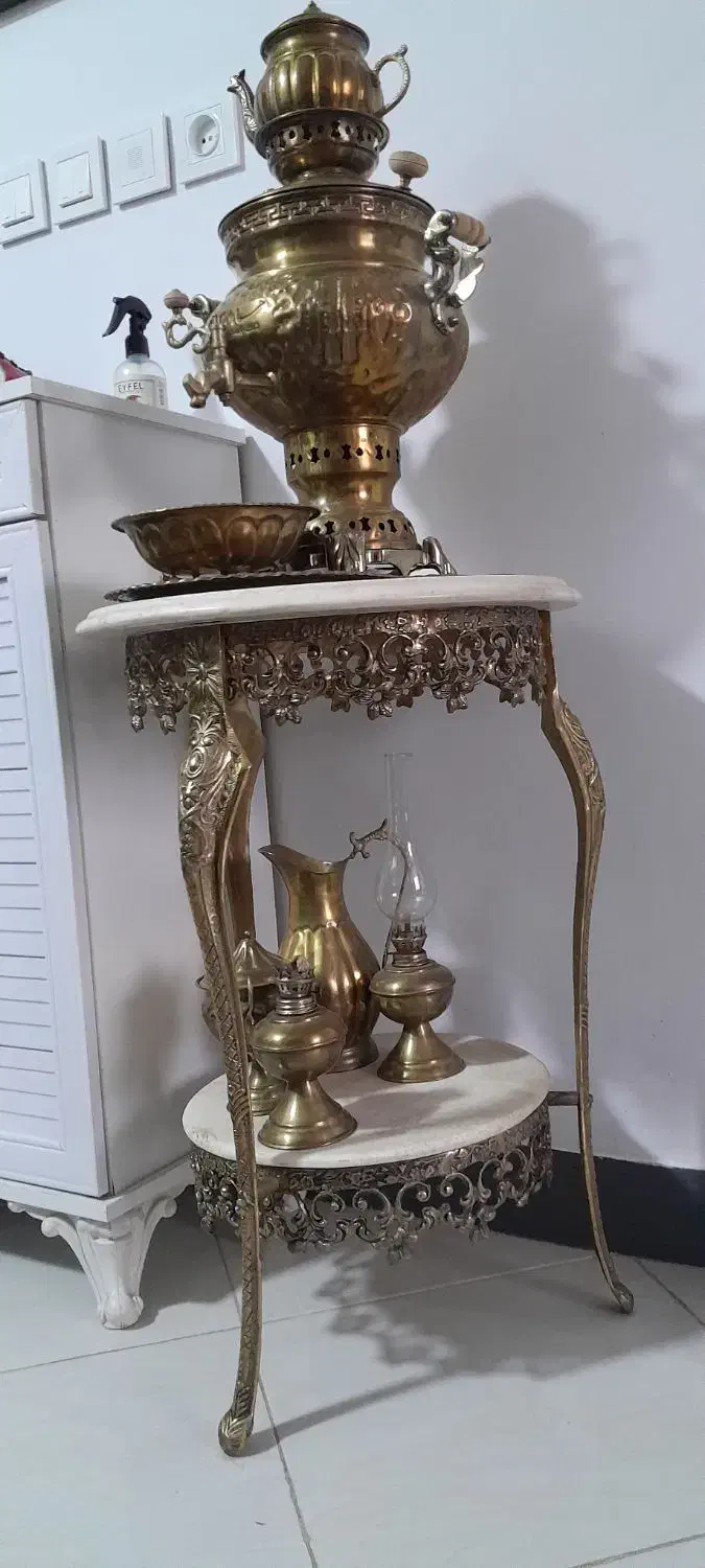 سماور زغالی برنج|کلکسیون اشیاء عتیقه|اندیشه, اندیشه فاز ۱|دیوار