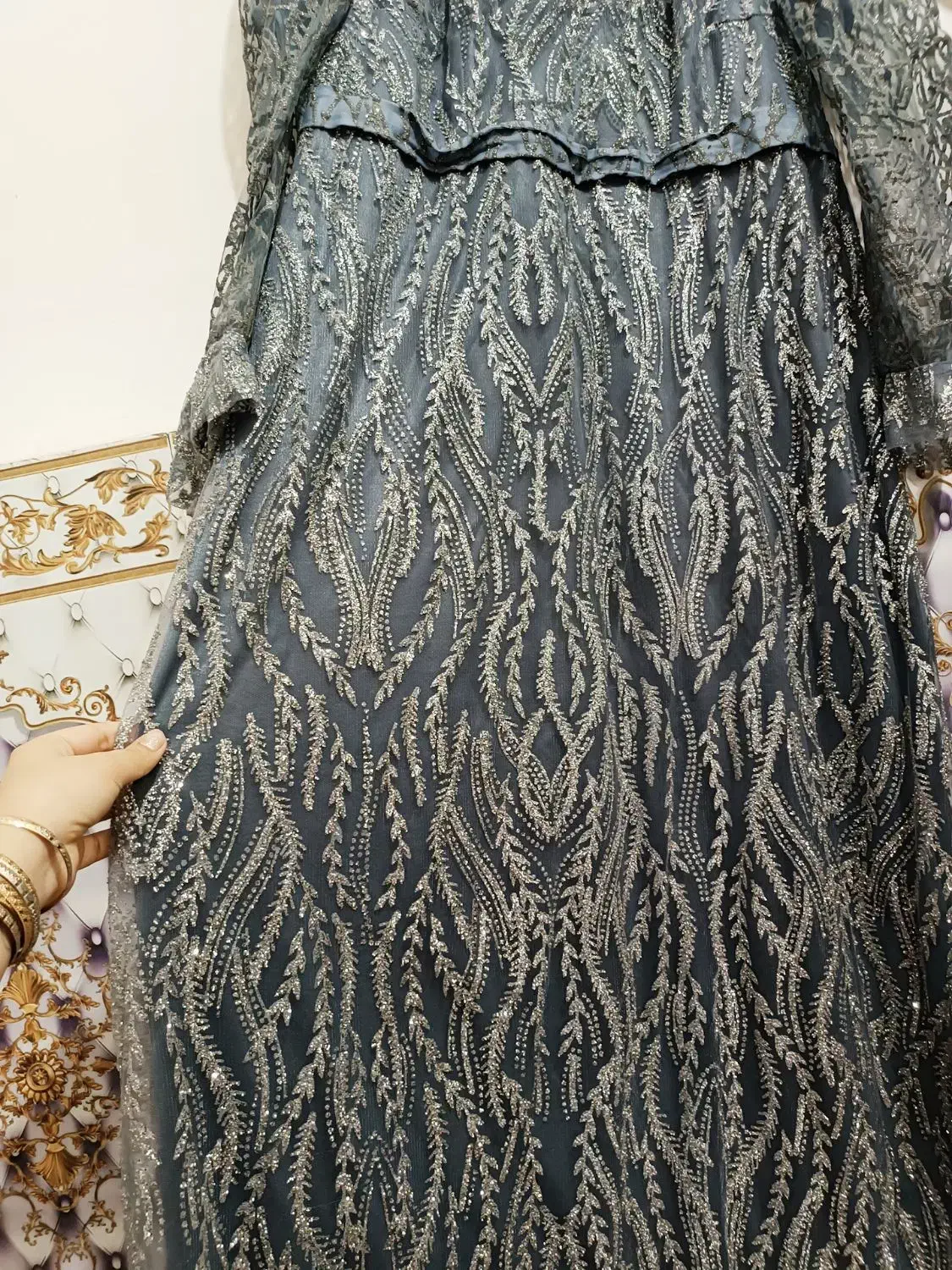 لباس مجلسی|لباس|دزفول, |دیوار