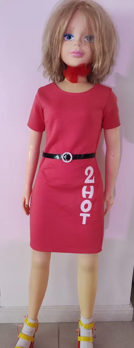 عروسک  باربی سالم|اسباب‌‌بازی|قدس, شهر‌قدس|دیوار