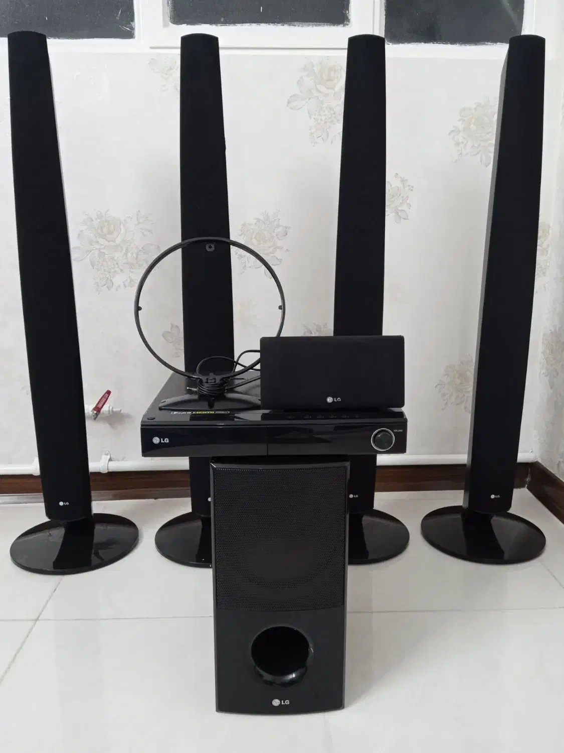 سینما خانگی ال‌جی گلدیران سالم بفروش میرسد|سیستم صوتی خانگی|اسلام‌شهر, شهرک واوان|دیوار