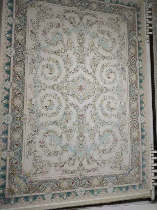 دوتخته فرش ۹متری|فرش|شیراز, کوشک میدان|دیوار