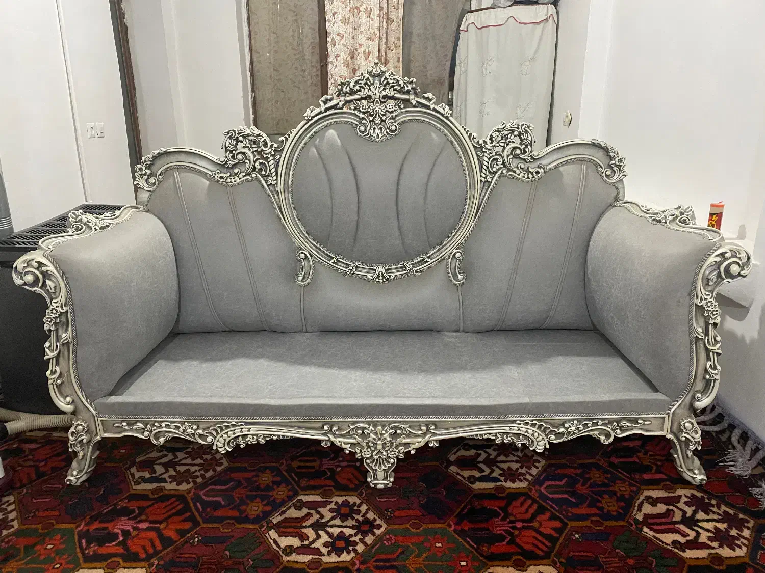 فروش قدیمی مبل ۷ نفره و ۱ کاناپه|مبلمان خانگی و میز عسلی|نجفآباد, حومه نجف آباد|دیوار