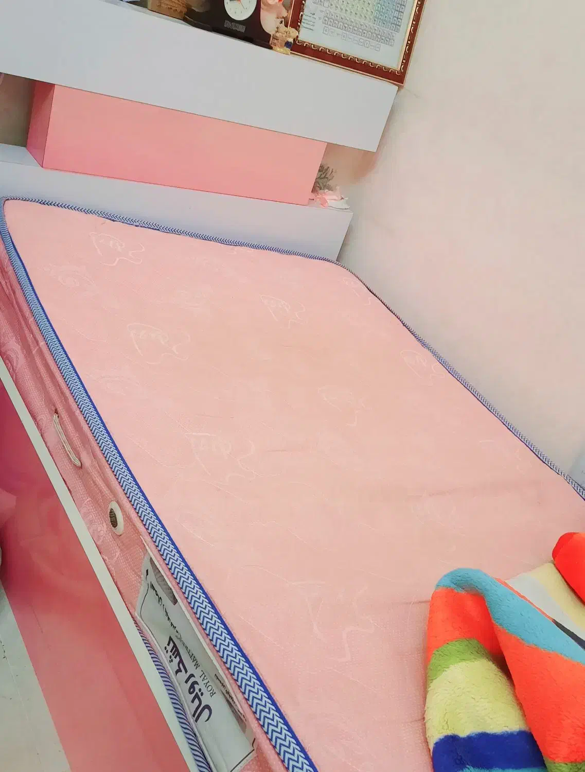 تخت نوجوان|تخت و سرویس خواب|بیرجند, |دیوار