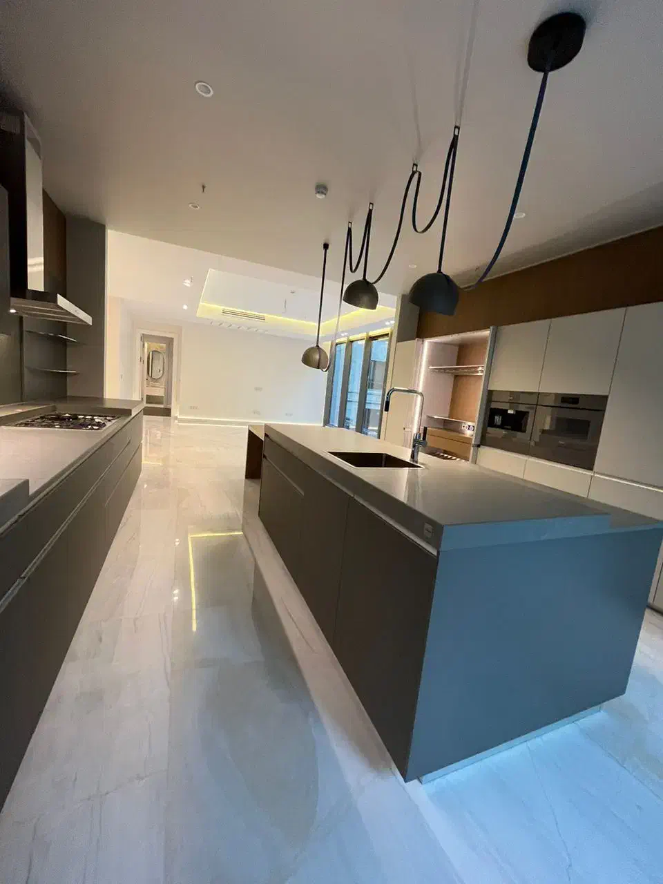 ۴۰۰متر آکواریوم در برج باغ مدرن