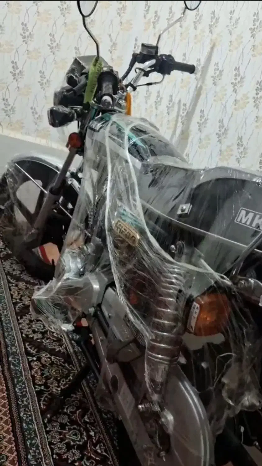 متین 200 در حد خشک|موتورسیکلت|همدان, |دیوار