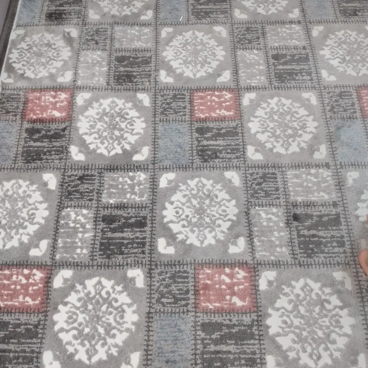 گلیم در حد نو فقط ۸۰۰|گلیم، جاجیم، گبه|تهران, علیآباد|دیوار