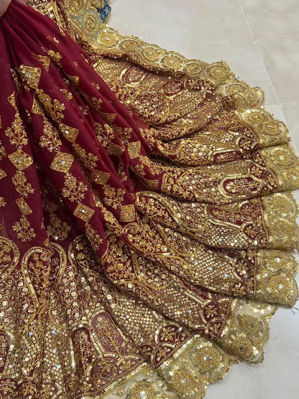 لباس محلی|لباس|صدرا-فارس, فاز ۲|دیوار