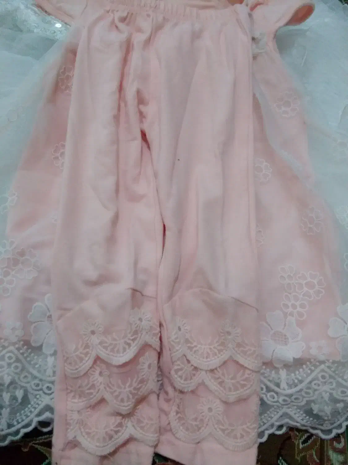 پیراهن و شلوارک و لباس عروس همراه تور|کفش و لباس بچه|تهران, دولاب|دیوار