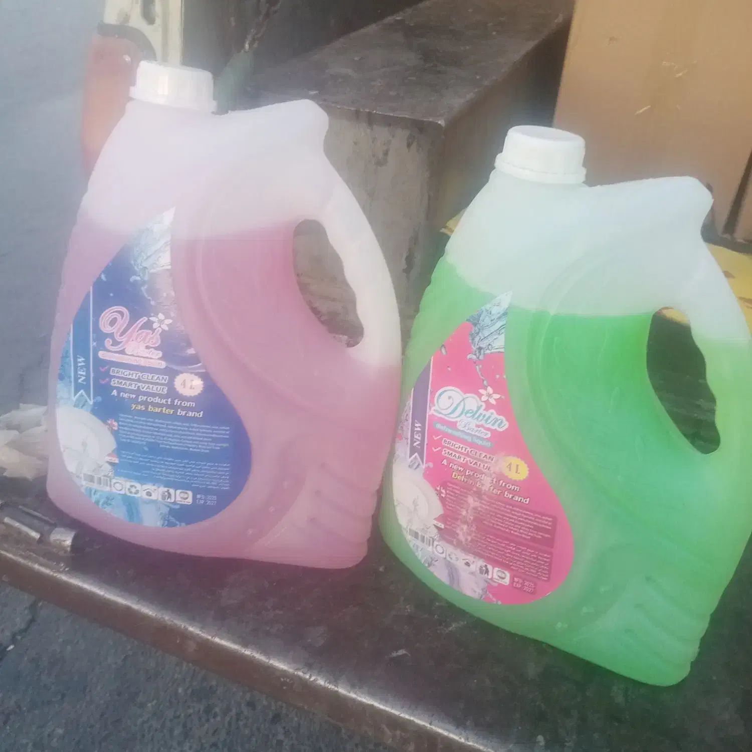 حراج مایع ظرف ودست لیتری۴۰|مواد شوینده و دستمال کاغذی|شهرکرد, |دیوار