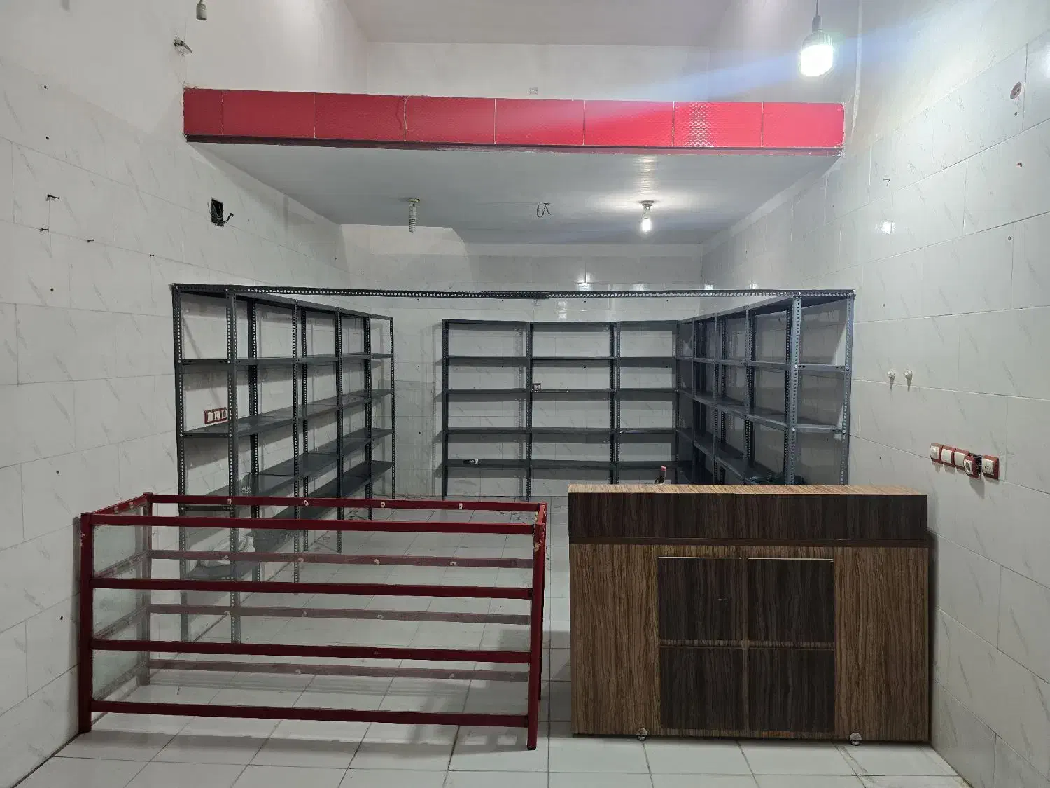 وسایل فروشگاه / مغازه پیشخوان(کانتر) ویترین و قفسه|حراج|اهواز, کارون|دیوار