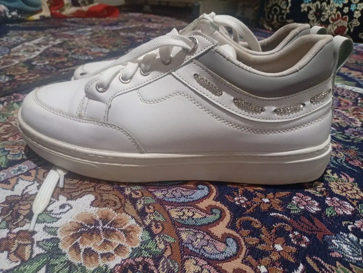 کفش|کیف، کفش، کمربند|میناب, |دیوار