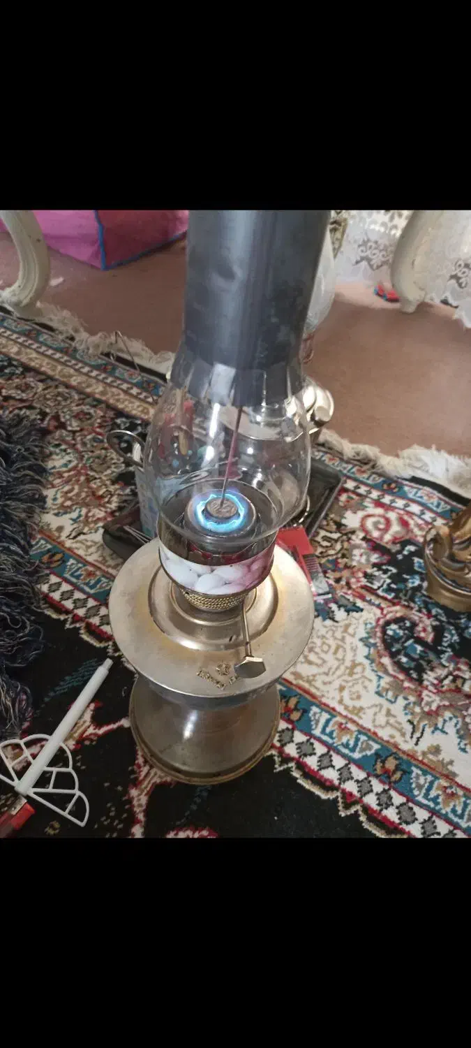 لمپا برنجی آبی سوز|کلکسیون اشیاء عتیقه|فاضل آباد, |دیوار