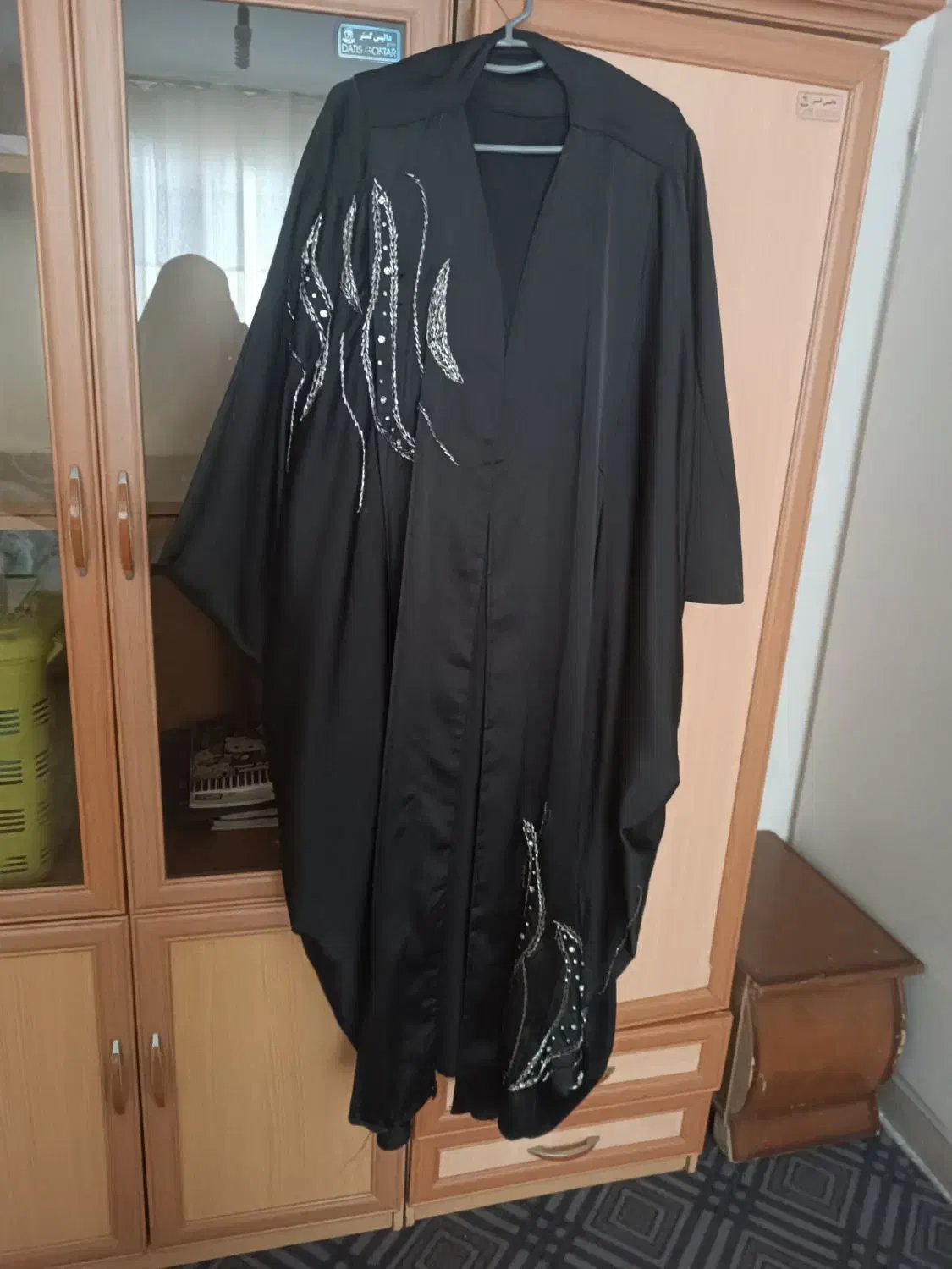 عبامجلسی|لباس|پردیس, فاز ۴|دیوار