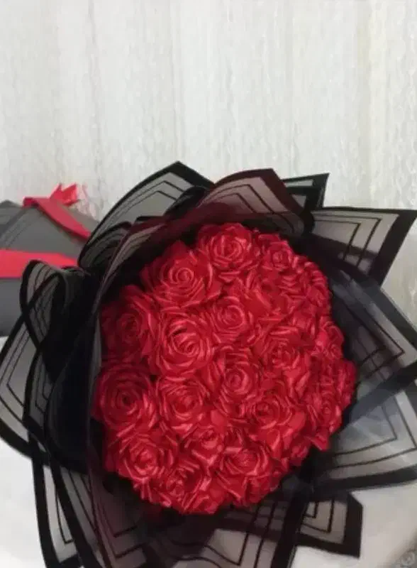 هدیه ولنتاین|گل مصنوعی|نقده, |دیوار