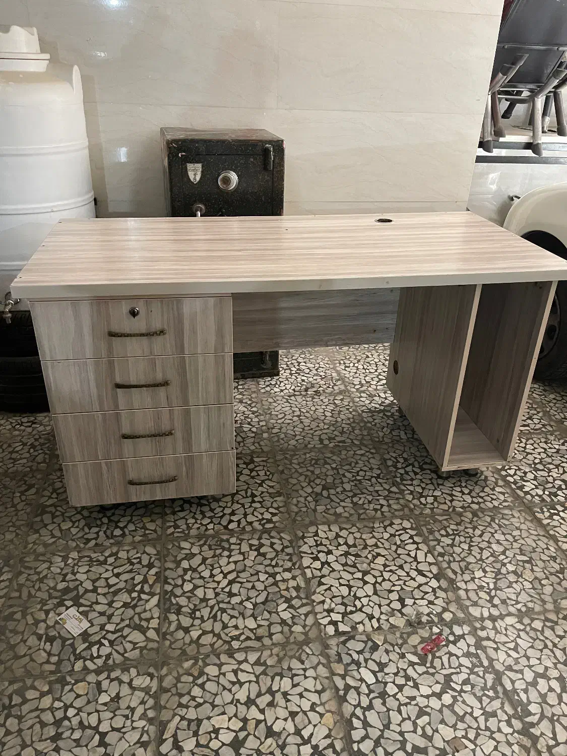 میز اداری|مبلمان اداری|اسلام‌شهر, شهرک واوان|دیوار