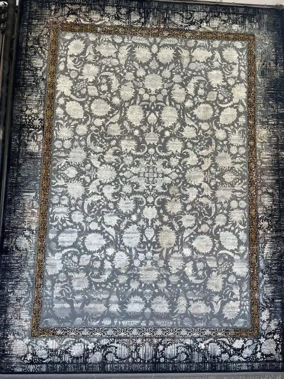 قصر فرش بابل|فرش|ساری, |دیوار