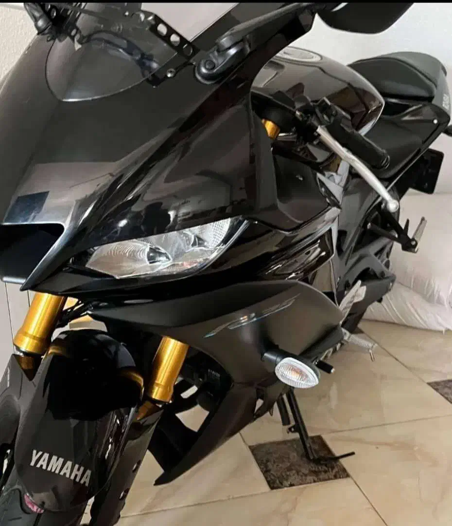موتور یاماها r25درحد خشک|موتورسیکلت|رشت, منظریه|دیوار