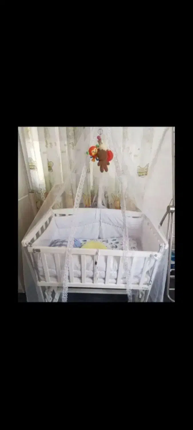 تخت نوزاد|تخت و صندلی بچه|بومهن, |دیوار