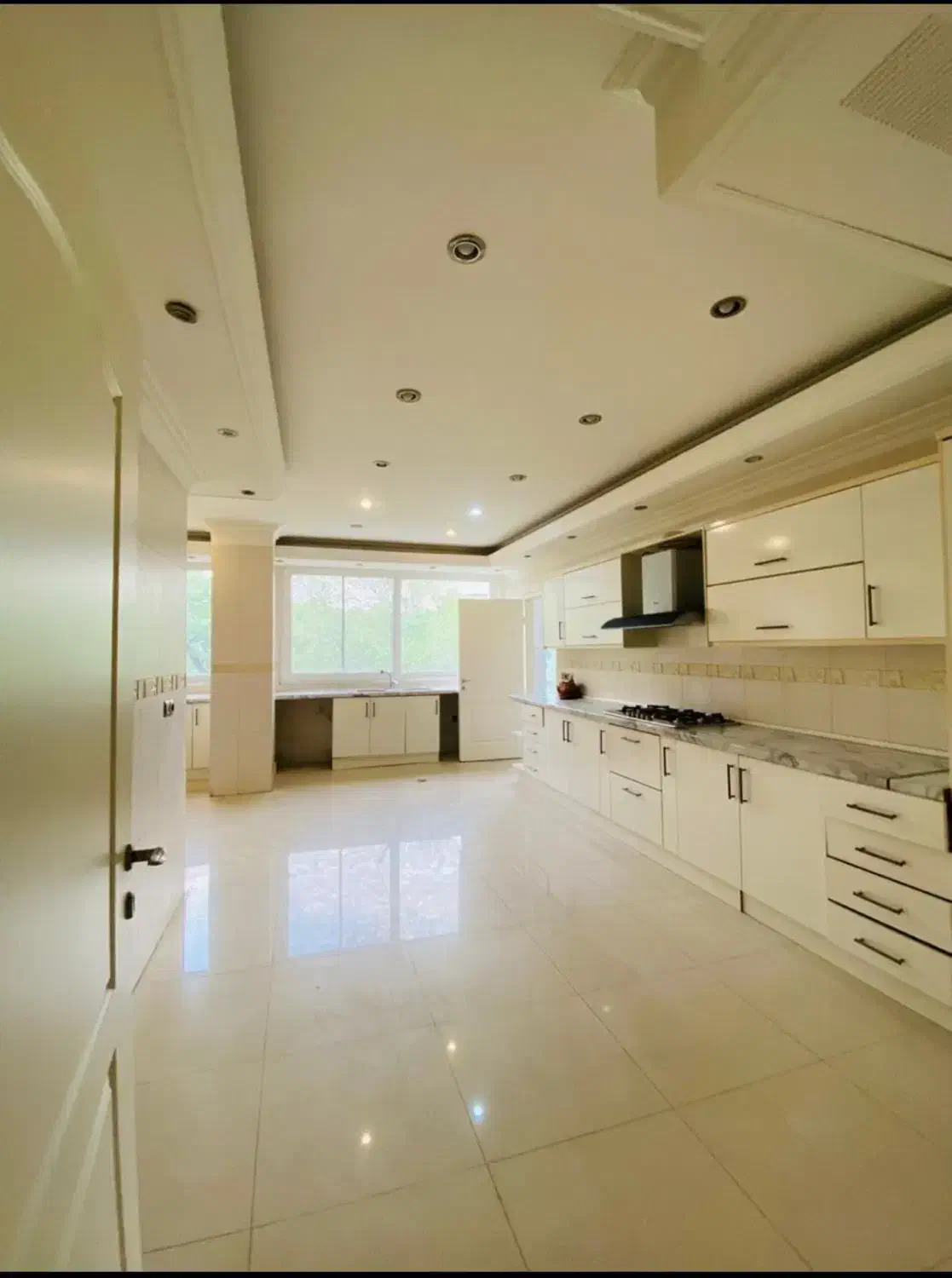 قیطریه 240متر مشرف به پارک تکواحدی