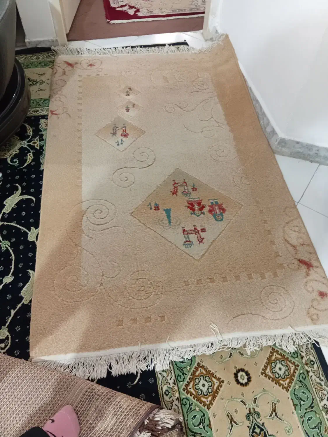 فرش سه متر یر یه نیم بسیار تمیز تازه شستم|فرش|ماهدشت, |دیوار