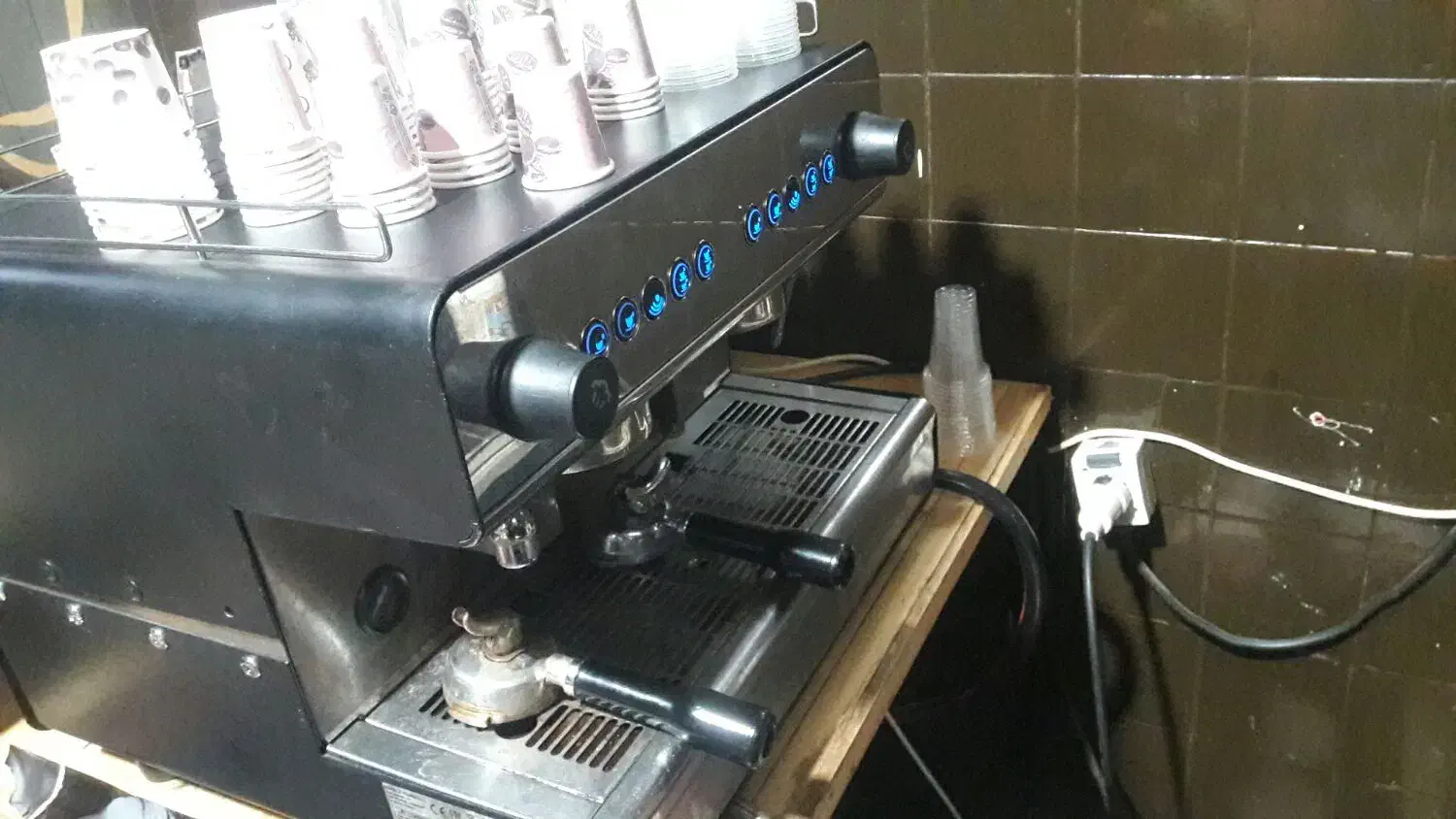 قهوه ساز صنعتی|سماور، چای‌ساز، قهوه‌ساز|چرام, |دیوار