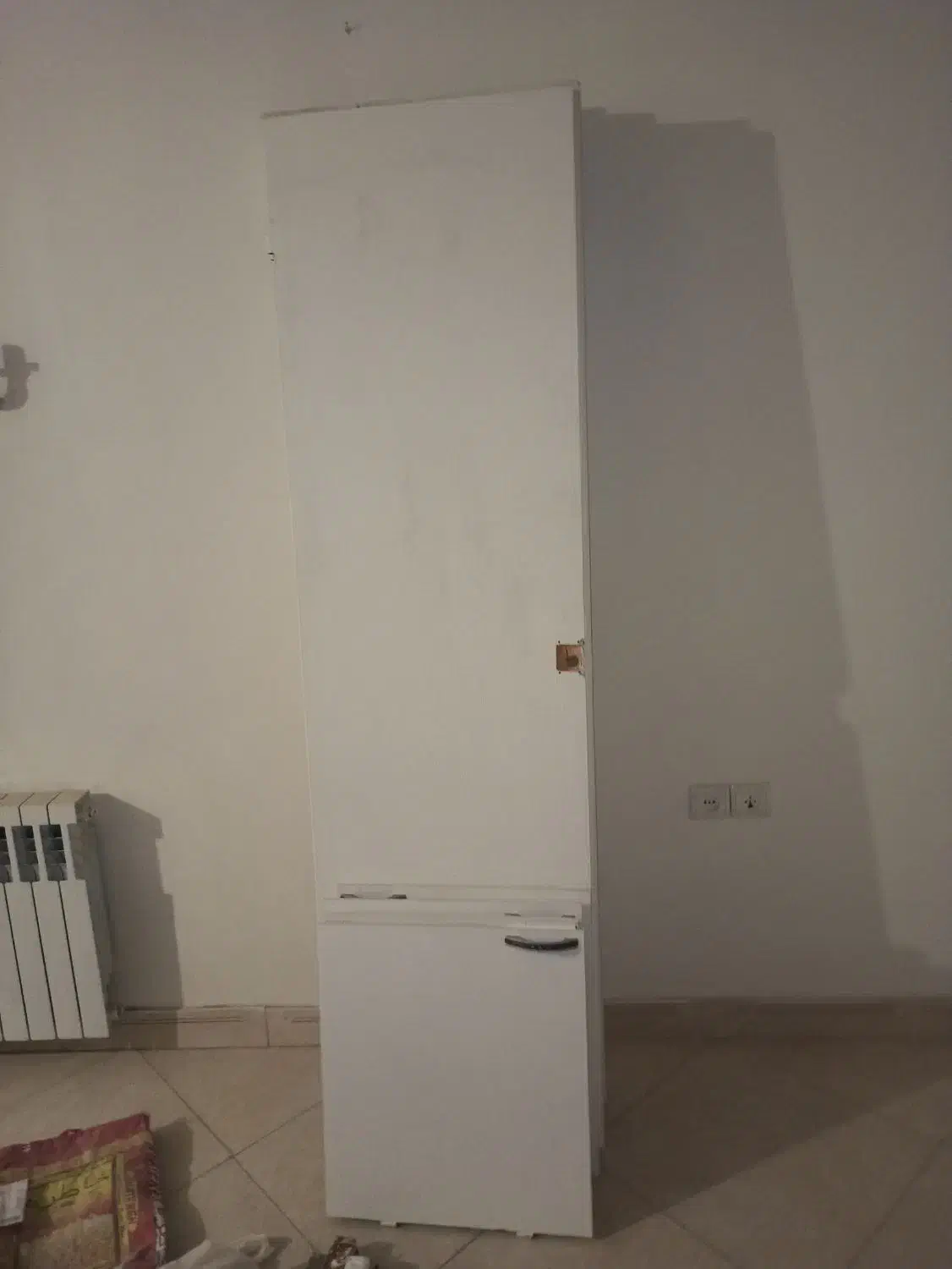 درب کمد دیواری سالم|جاکفشی، کمد، دراور|تهران, ورزشگاه آزادی|دیوار