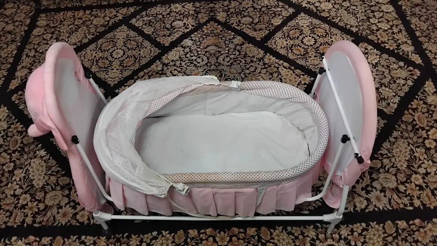 گهواره کودک|تخت و سرویس خواب|لاهیجان, گلستان|دیوار