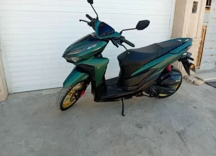 کلیک مدل۱۴۰۰|موتورسیکلت|یزد, |دیوار