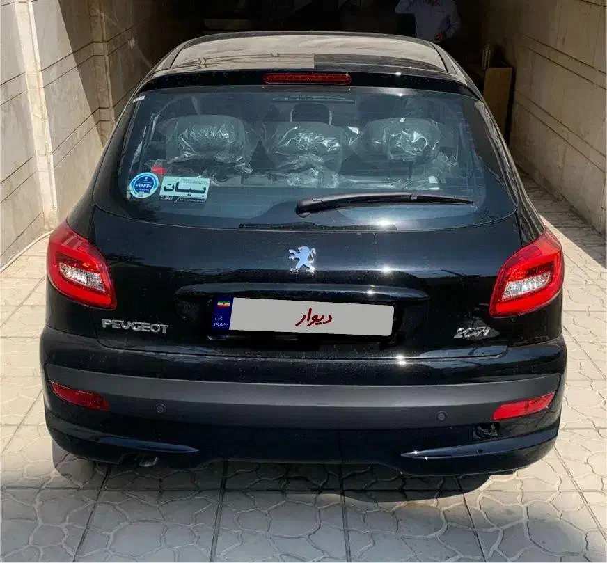 پژو ۲۰۷ مدل ۱۴۰۴ tu5 دنده دستی سقف فلز مشکی|خودرو سواری و وانت|شیراز, عفیف‌آباد|دیوار