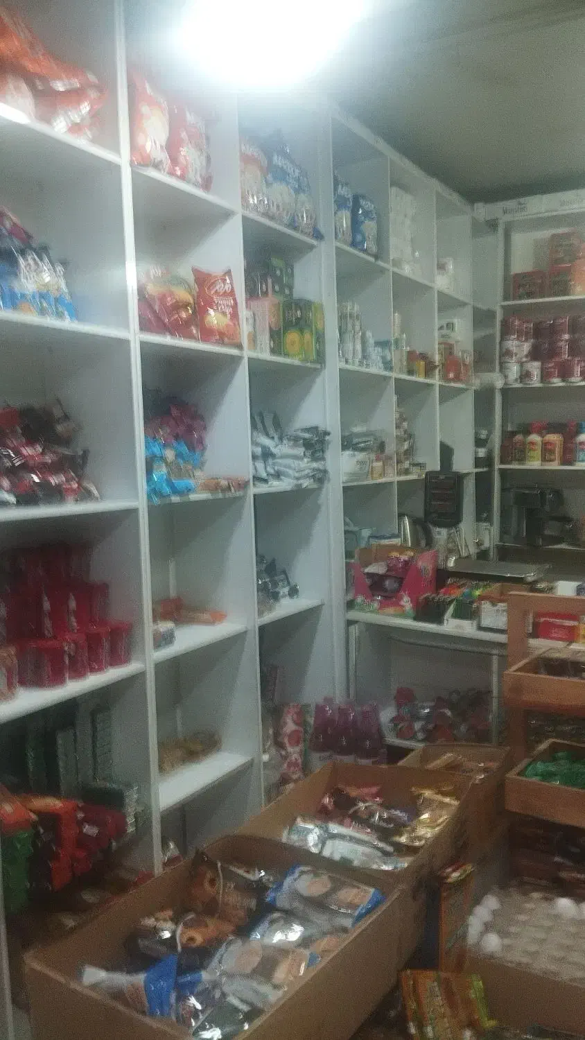 ۱۵متر سوپر مارکت با سابقه ولوازم|اجارهٔ مغازه و غرفه|تهران, علم و صنعت|دیوار