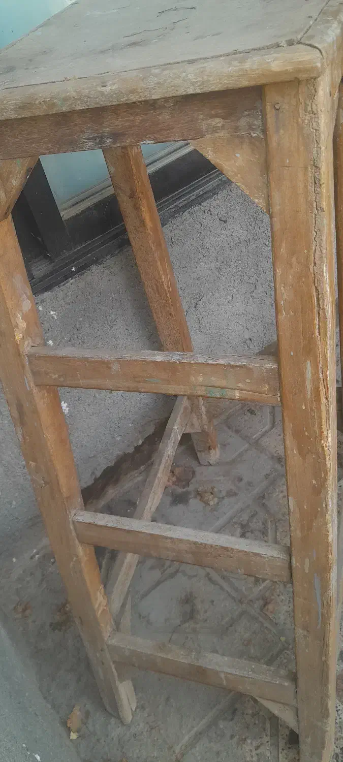 نردبان چوبی کارکرده|ابزارآلات|طرقبه, |دیوار