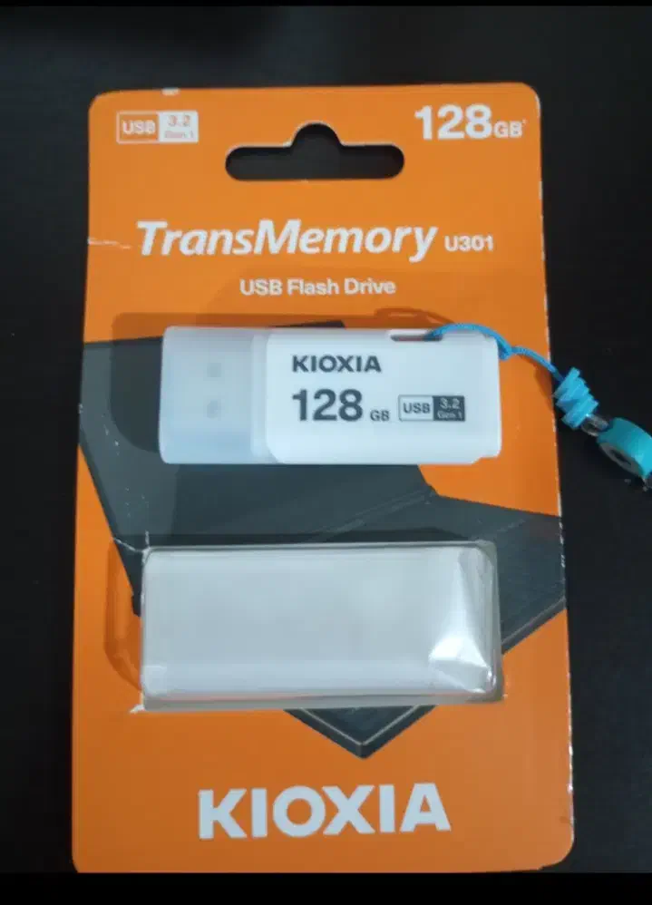 فلش کیوکسیکا kioxia 128-usb3-2|قطعات و لوازم جانبی رایانه|تبریز, |دیوار