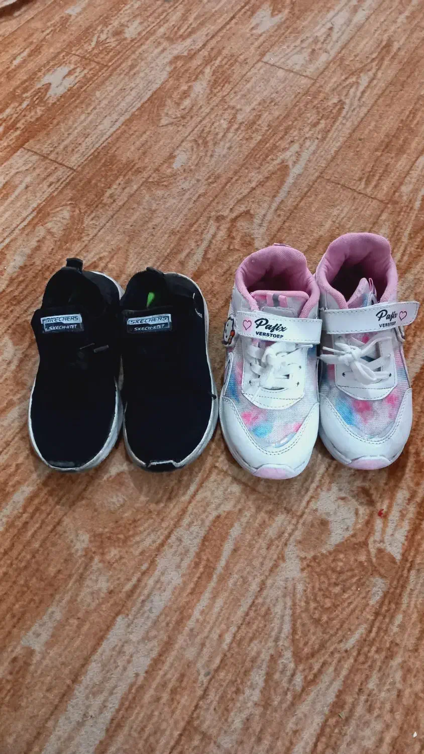 کتونی سفیدوکفش مشکی|کفش و لباس بچه|قزوین, |دیوار