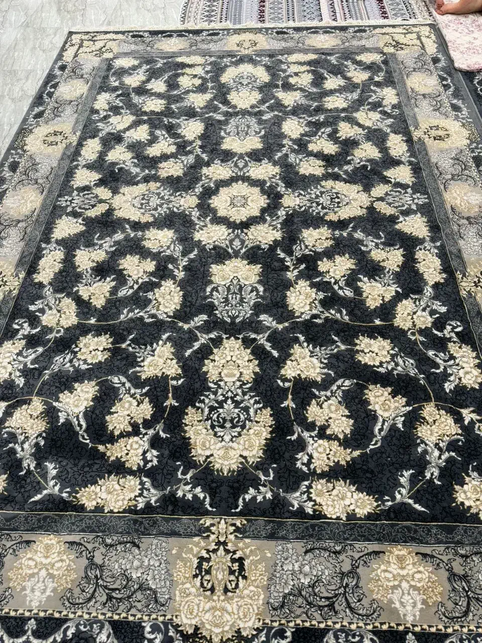 فرش|فرش|گلستان (تهران), |دیوار