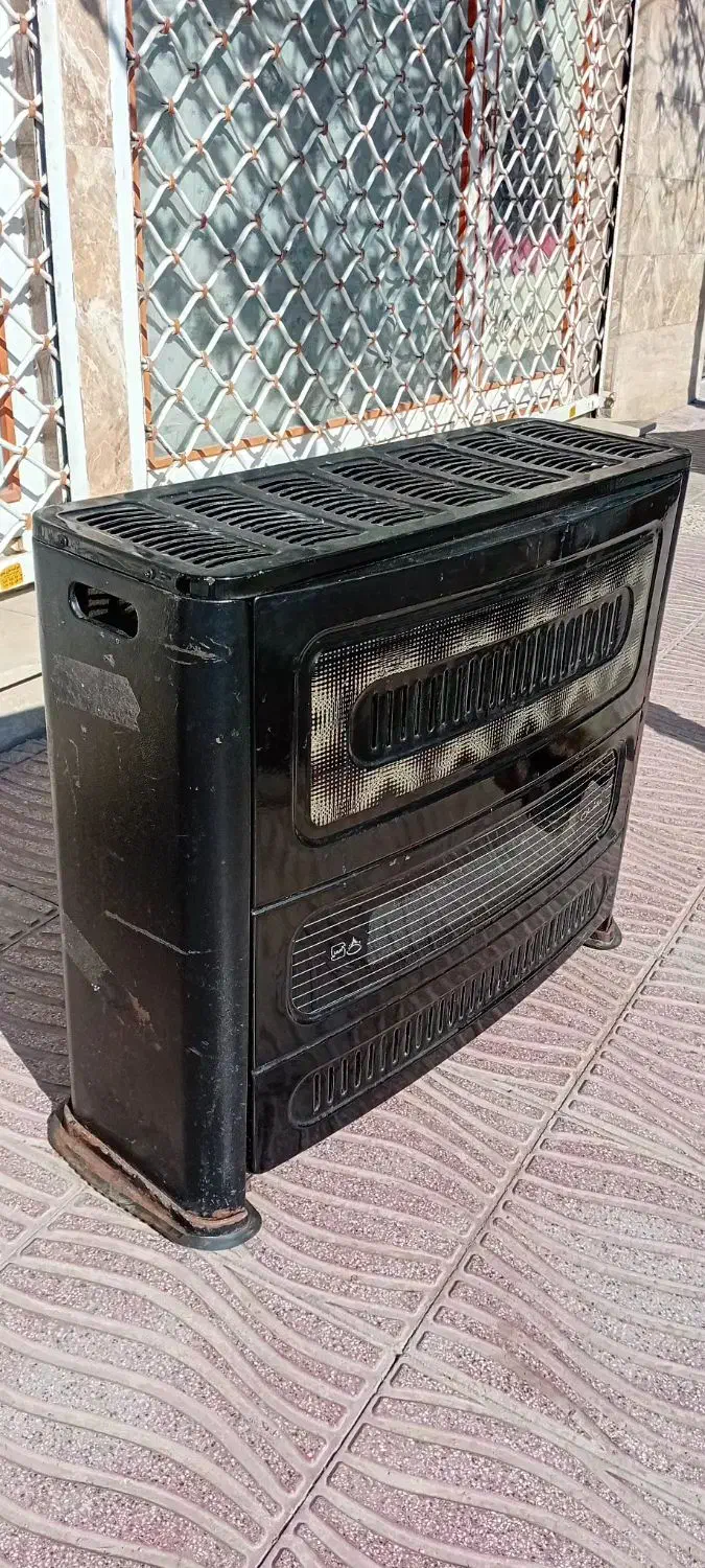 بخاری گازی آذر درخشان سالم و کارکرده|بخاری، هیتر، شومینه|هشتگرد, سیف آباد|دیوار