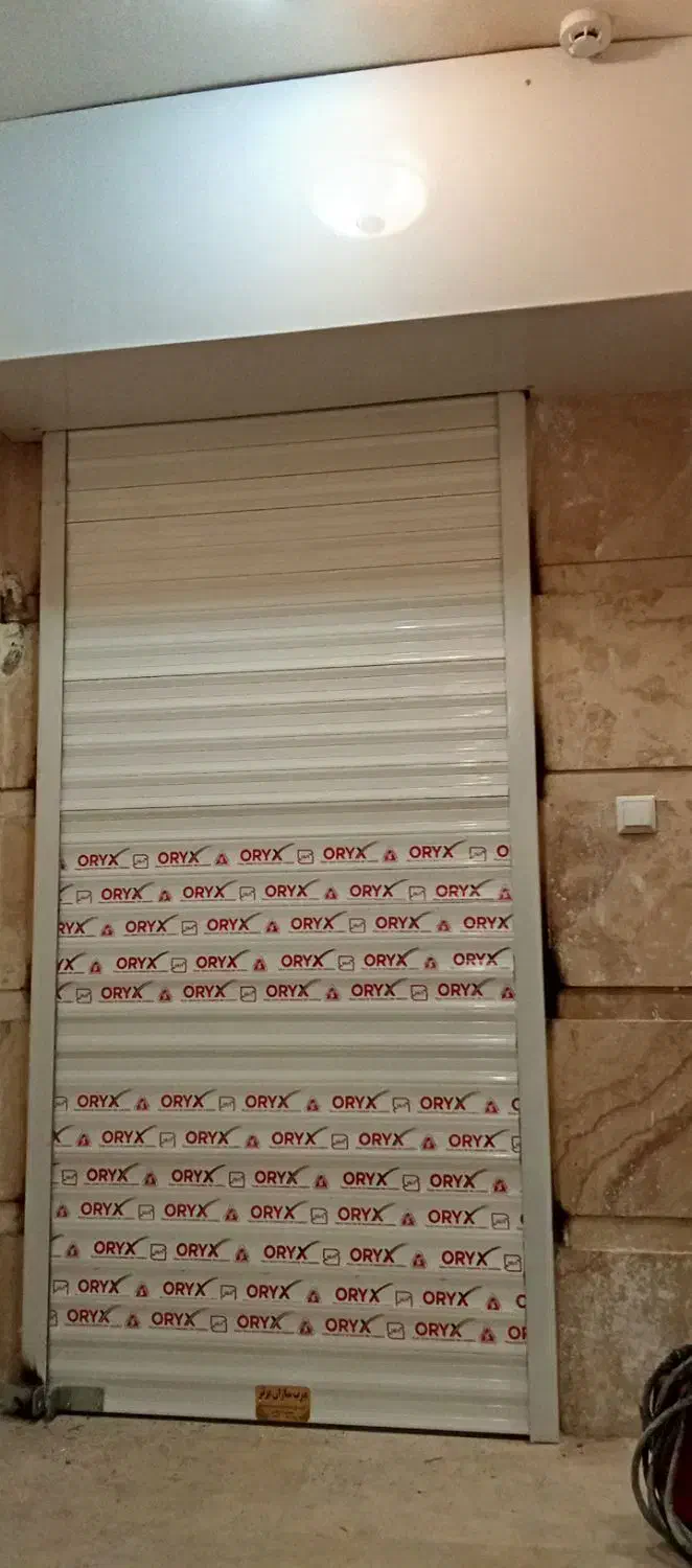 نصب درب برقی و شیشه سکوریت|خدمات پیشه و مهارت|نیشابور, خط کاشمر|دیوار