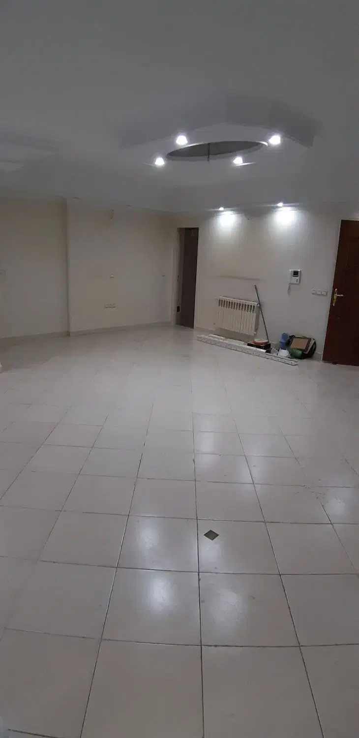 ۱۰۰متر تخلیه تک واحدی چهارراه استقلال