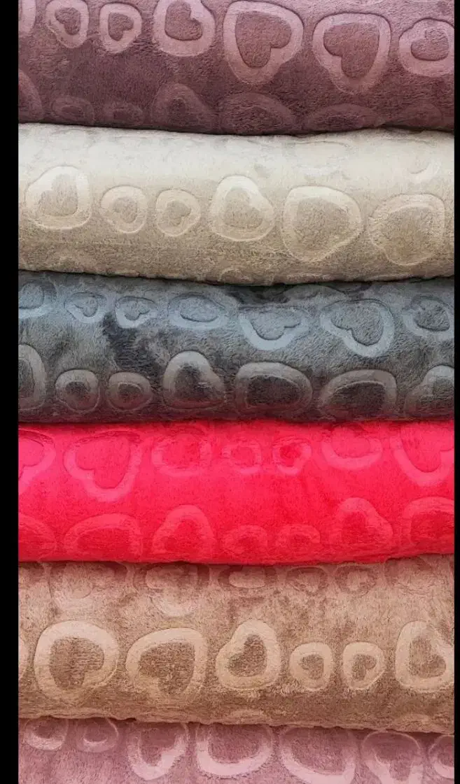 پتو شادیلون|رختخواب، بالش، پتو|رباط‌کریم, رباط‌کریم|دیوار