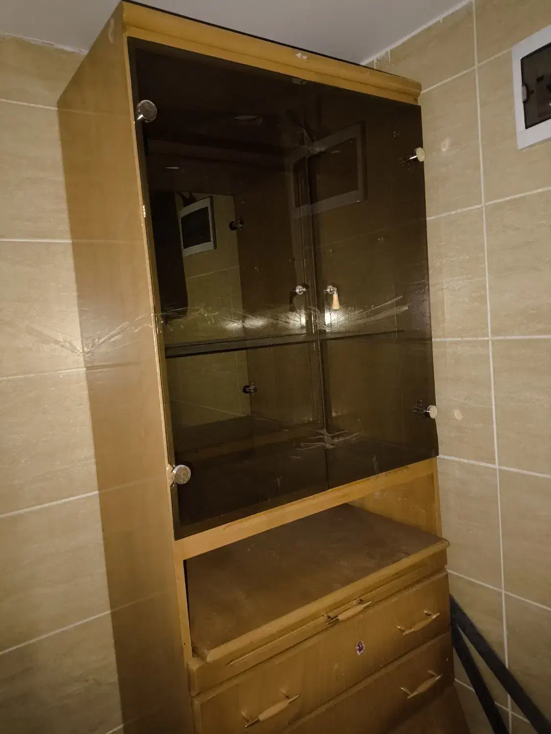 کمد چوبی|جاکفشی، کمد، دراور|اصفهان, برازنده|دیوار