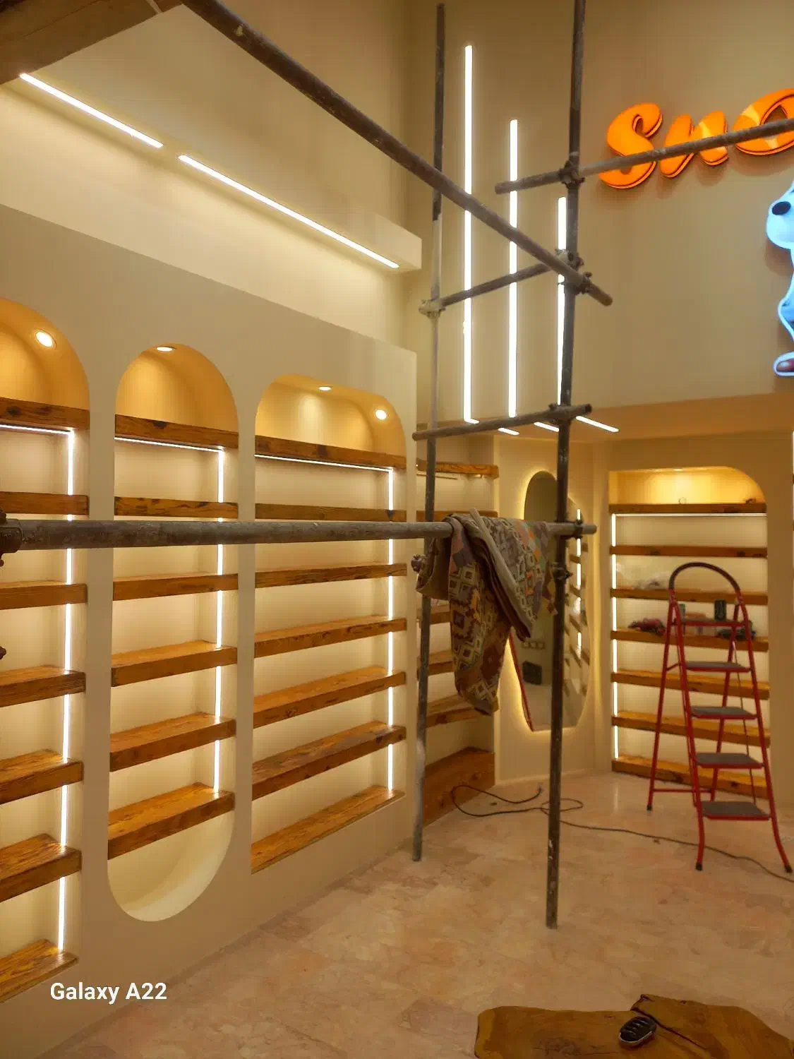 برقکار برقکشی ساختمان و خورده کاری برق نصب آیفون .|خدمات پیشه و مهارت|کرمان, |دیوار